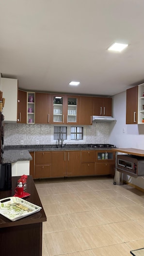 Microwave, stovetop