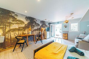Iron/ironing board, free WiFi, bed sheets - "Nid Bohème en Provence" Quiet & Zen Terrace (Lorgues)