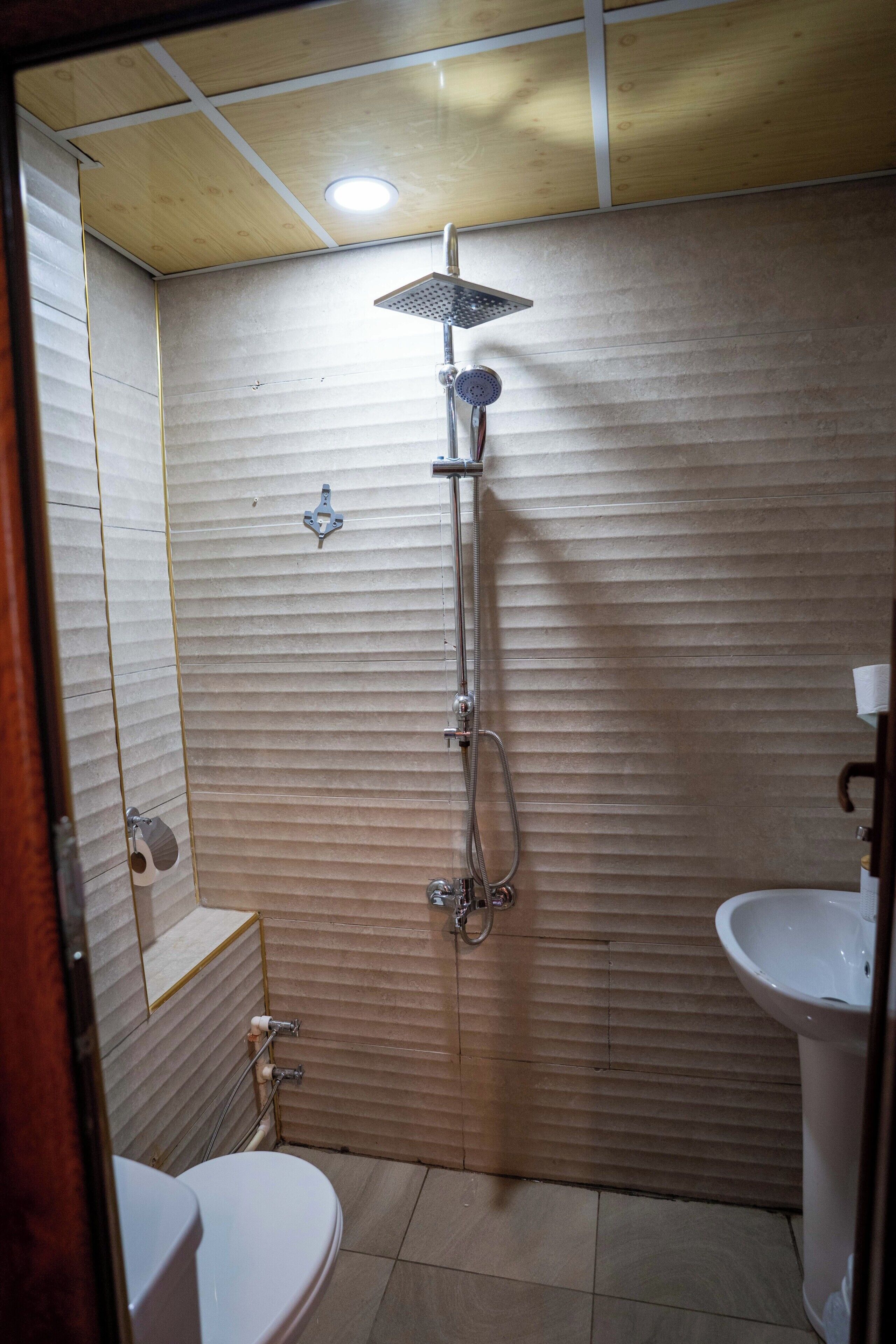 Comfort Double Room | Bathroom
