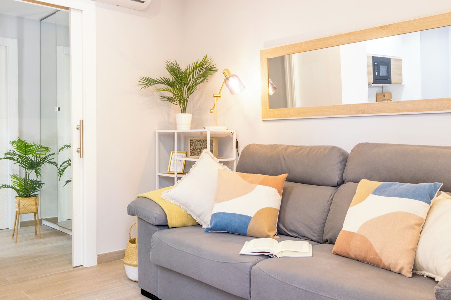 Een strijkplank/strijkijzer, gratis wifi