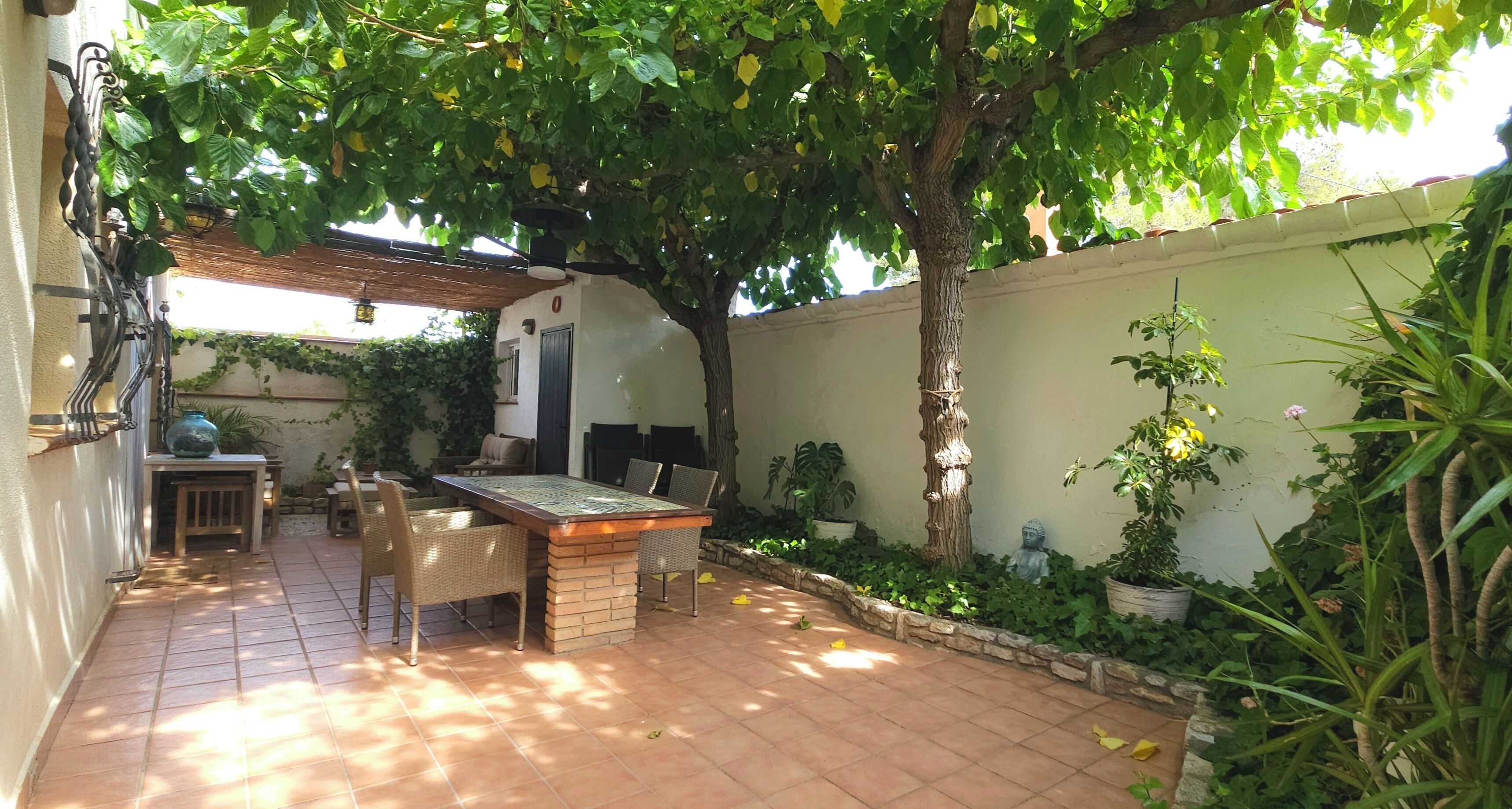 Familie appartement, 3 slaapkamers, uitzicht op tuin | Terras
