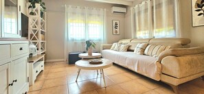 家庭公寓, 3 间卧室, 花园景观 | 起居区