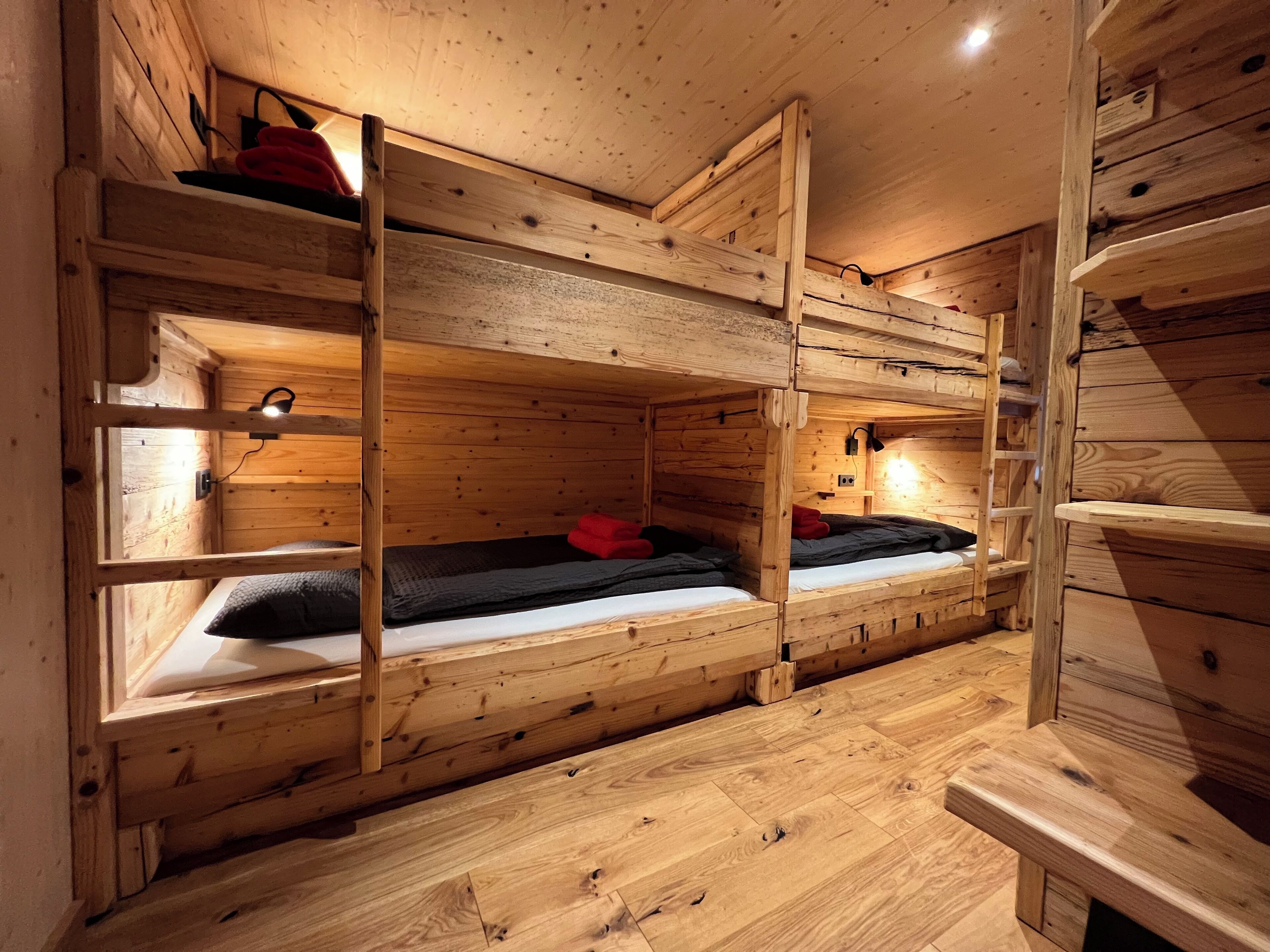 4 bedrooms, free WiFi