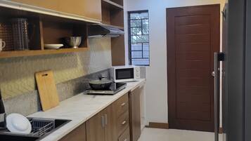 Microondas y parrilla de estufa