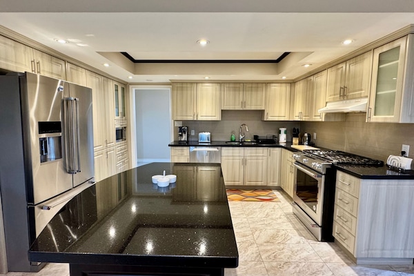 Micro-ondes, four, plaque de cuisson, lave-vaisselle