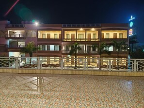 Garden view - Rani Palace Hotel And Resort (Kishangarh)