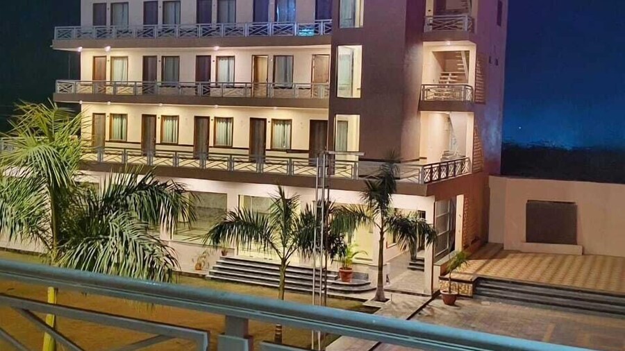 Rani Palace Hotel And Resort
