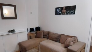 Maison, 2 chambres, vue jardin | Salle de séjour