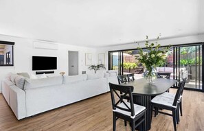 TV, fireplace, offices