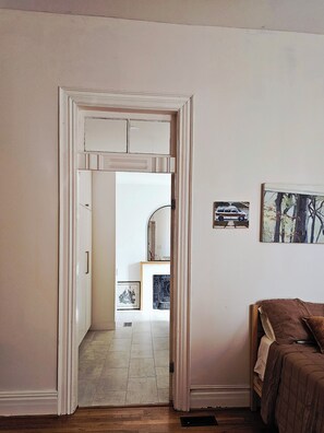 1 chambre, bureau, fer et planche à repasser, Wi-Fi gratuit