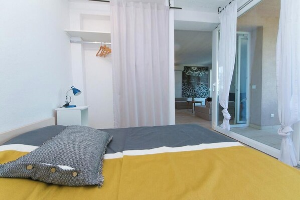 1 bedroom, WiFi, bed sheets