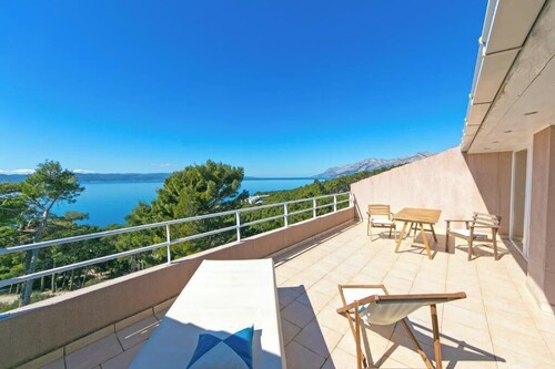 Villa IVKA Apartment D - terrace with panoramic views, 1 BR + ensuite bathroom