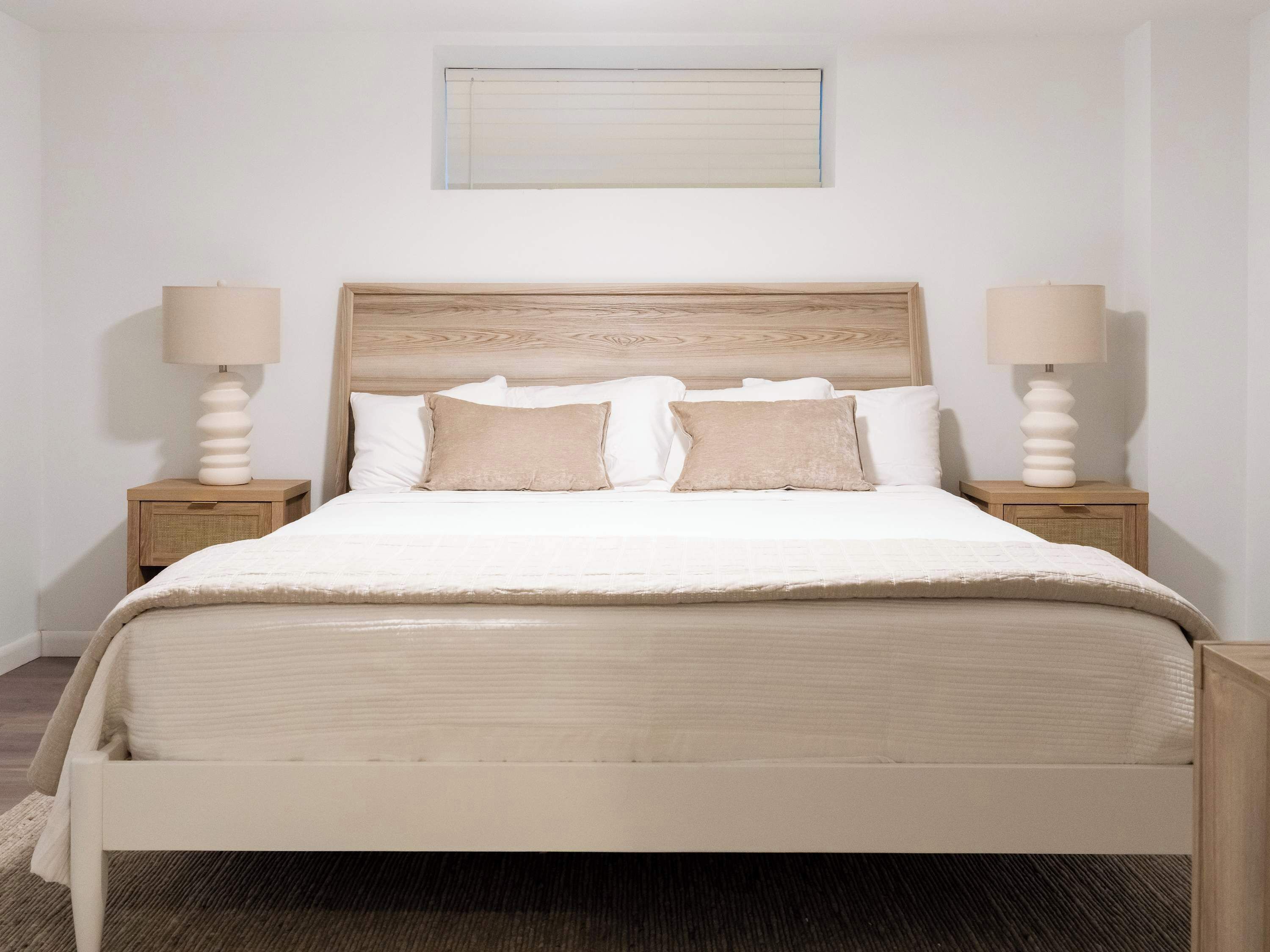 1 slaapkamer, een strijkplank/strijkijzer, wifi, beddengoed