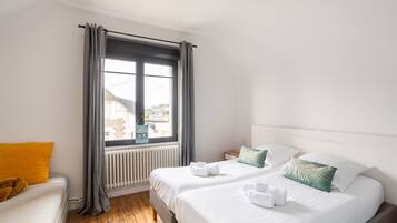 3 chambres, fer et planche à repasser, Wi-Fi gratuit, draps fournis