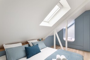 2 bedrooms, iron/ironing board, free WiFi, bed sheets