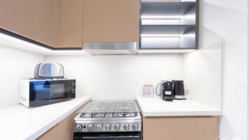 Fridge, microwave, stovetop, toaster