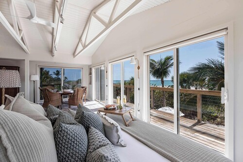 Casa Blanca: Elegant Beachfront Oasis w/ Golf Cart, Kayaks, and more!