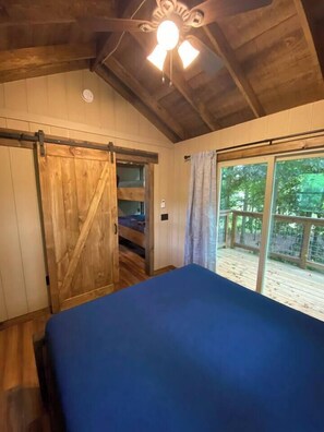 1 soverom og sengetøy