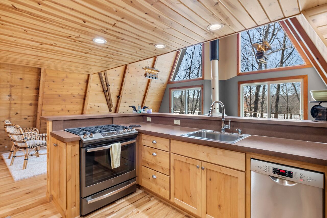 Micro-ondes, four, plaque de cuisson, lave-vaisselle