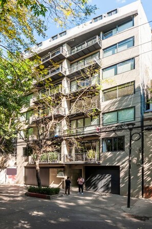 Exterior - Lovely Apt in Iconic & tranquil Amsterdam Street (Ciudad de México)