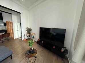 TV