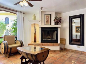 Interior - Puerto Nuevo Surf Casita las Palmas 1 BR with pool (Playas de Rosarito)