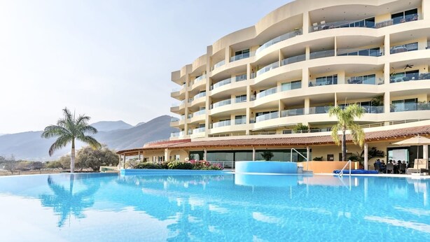 Room - Anana El Dorado 203 Condo With Lake Views Pool (Chapala)