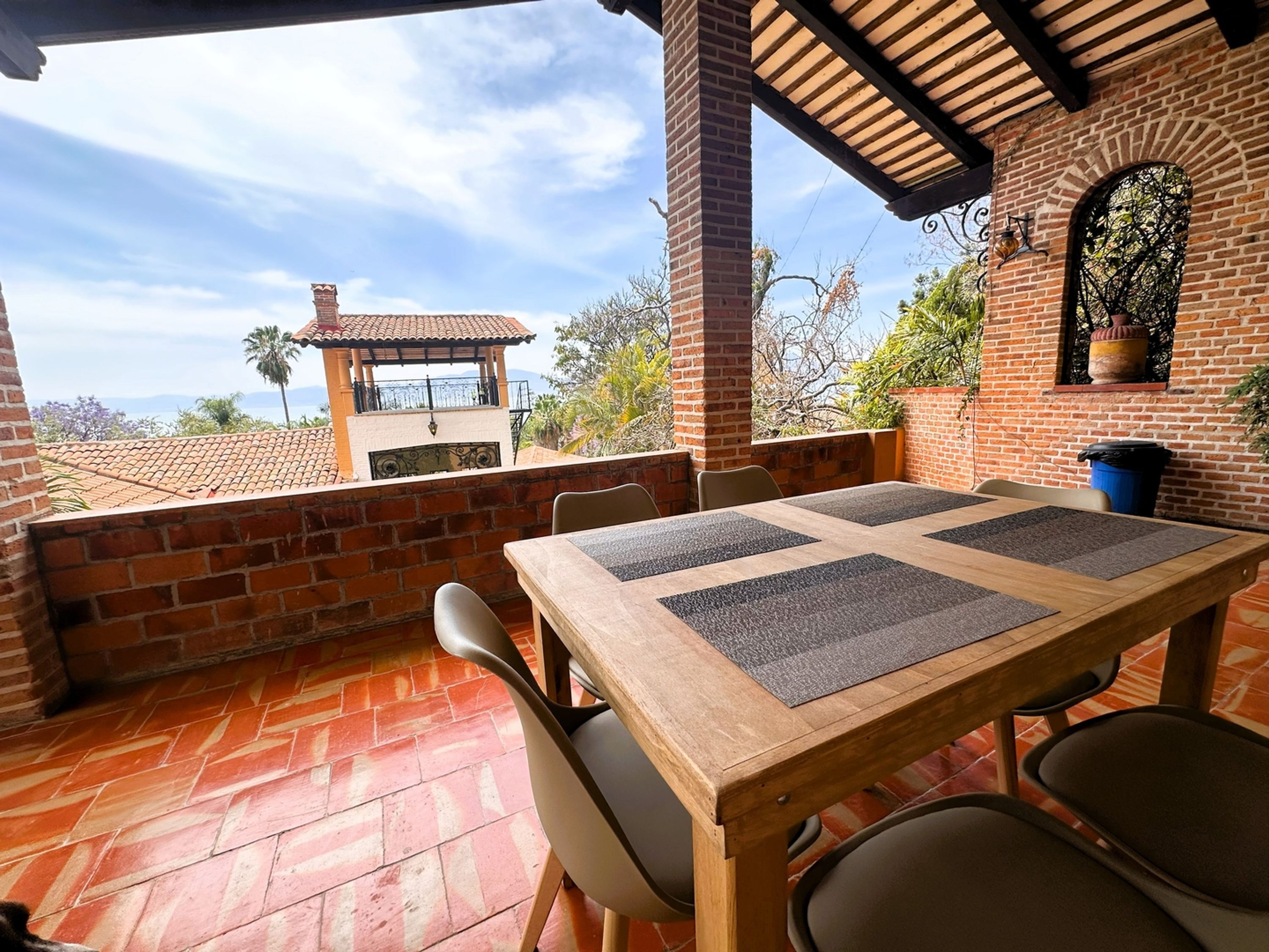 Villa, para fumadores | Internet 