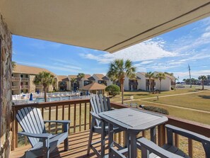 Townhome, Multiple Beds (Blue Surf 15B) | Outdoor dining