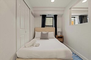 3 Schlafzimmer, Schreibtisch, WLAN, Bettwäsche