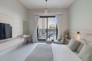 1 bedroom, desk, iron/ironing board, WiFi
