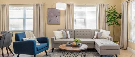 Fernseher, Tischtennisplatte