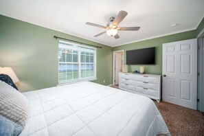 4 bedrooms, WiFi, bed sheets