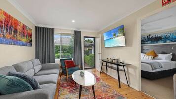 1 bedroom, desk, iron/ironing board, WiFi