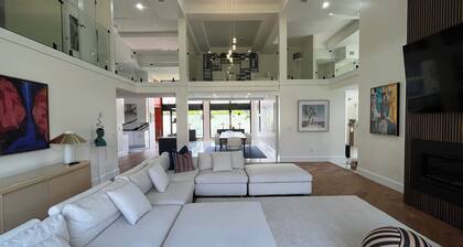 Luxury Mid-Century 7-Bed Estate Near Augusta National with Pool & Sunset Views