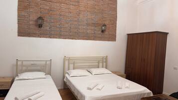 1 bedroom, iron/ironing board, WiFi