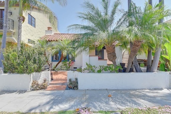 Welcome to Belmont Shore Coastal Cottage!