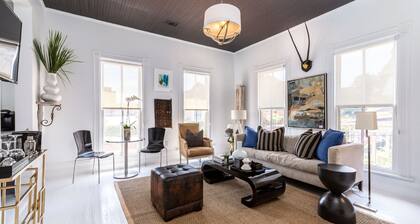 Loft Atelier: downtown luxury + easy parking