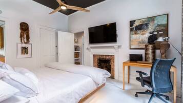 1 habitación, tabla de planchar con plancha, wifi y ropa de cama
