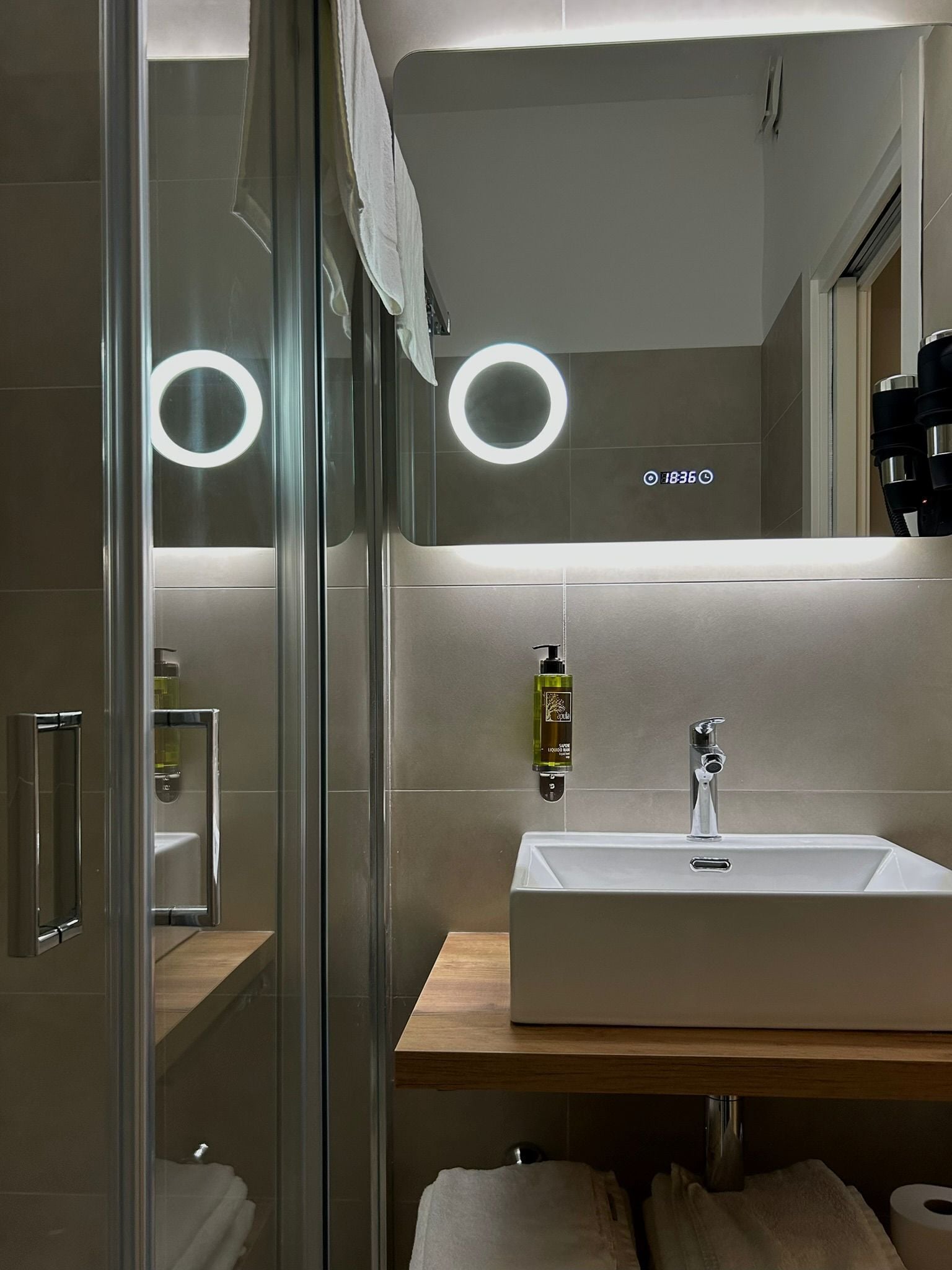 Doppelzimmer, Nichtraucher | Badezimmer | Dusche, Haartrockner, Bidet, Handtücher