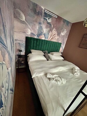 1 quarto, cofres nos quartos, Wi-Fi de cortesia, roupa de cama