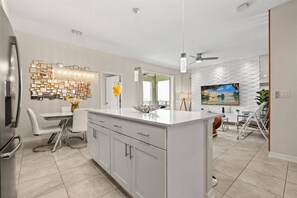 Interior - 3 BD/ 2 BA/ Storey Lake (3131-306 PC) (Kissimmee)