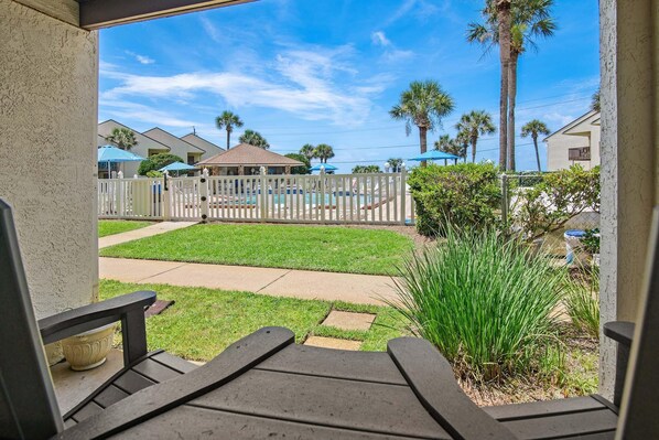 Condo, 1 King Bed with Sofa bed (Blue Surf 16A) | Terrace/patio