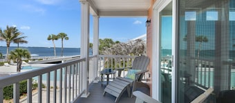 Indian River Views 40 Steps to Pool