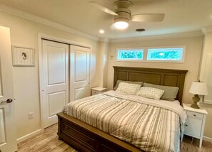 2 bedrooms, iron/ironing board, travel cot, free WiFi