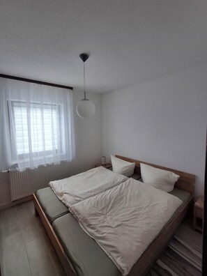 1 間睡房、熨斗/熨衫板、Wi-Fi、床單