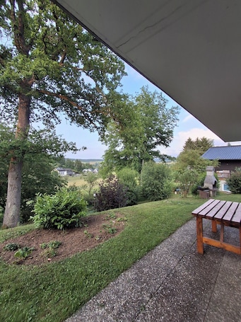 Terrace/patio. Beautiful vacation apartment in Himmelberg for a vacation.