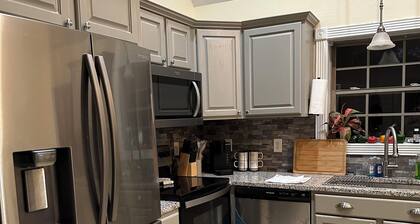 Charming 2-bedroom house in amazing London, KY with AC, WiFi