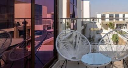 Elegant Four Bedroom plus Maid’s Room Villa