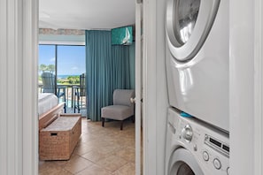 Townhome, Multiple Beds (Blue Surf 16B) | Interior